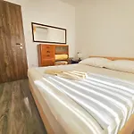 Apartament Vitafran *