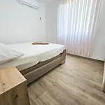 Vitafran * Pinezići